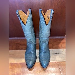 Vintage Lucchese Leather boots. Mens size 10D. Good preowned condition.